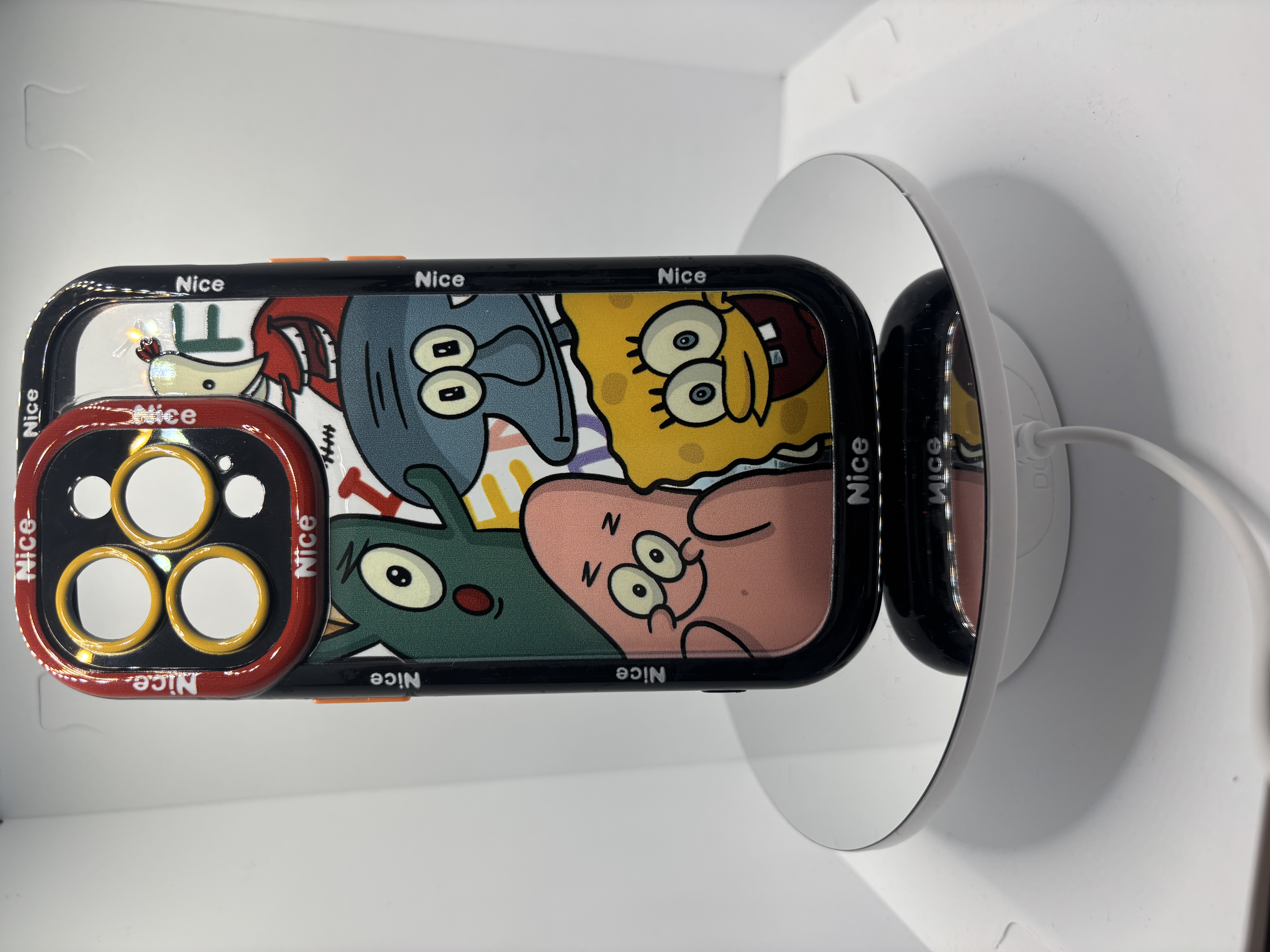 Kobura iPhone 15 Pro SpongeBob